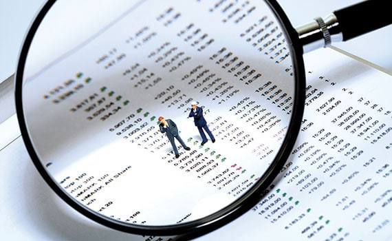 Clearing the Financial Fog: How Lighthouse Consultants Illuminate Financial iceberg