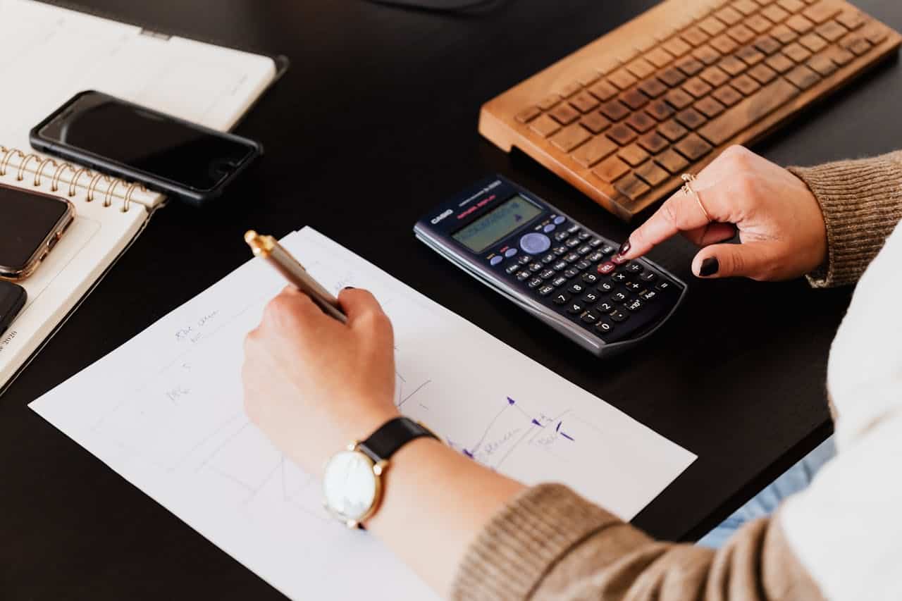 Forensic accounting analysis