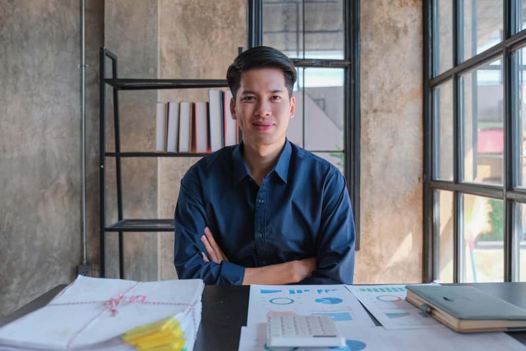 Forensic accountants and financial experts