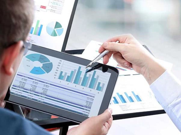Forensic accountant